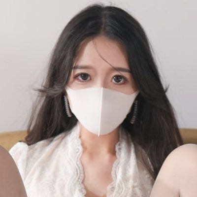 https://bajievd.s3.ap-east-1.amazonaws.com/2025-08-23/d1329463-4100-4845-b406-e88b4eb21004.jpeg